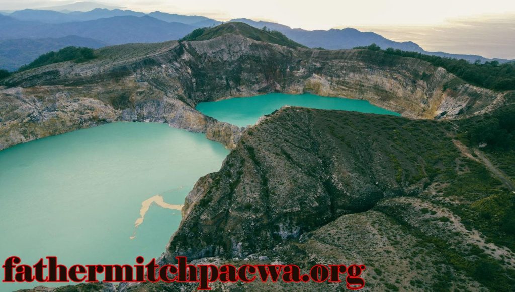 Danau Kelimutu